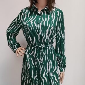Sukienka w zielone wzory