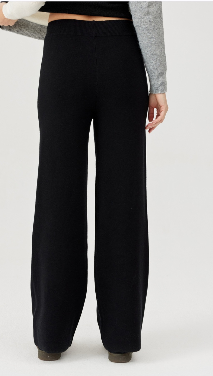 Dzianinowe spodnie FÉRIA z szeroką nogawką