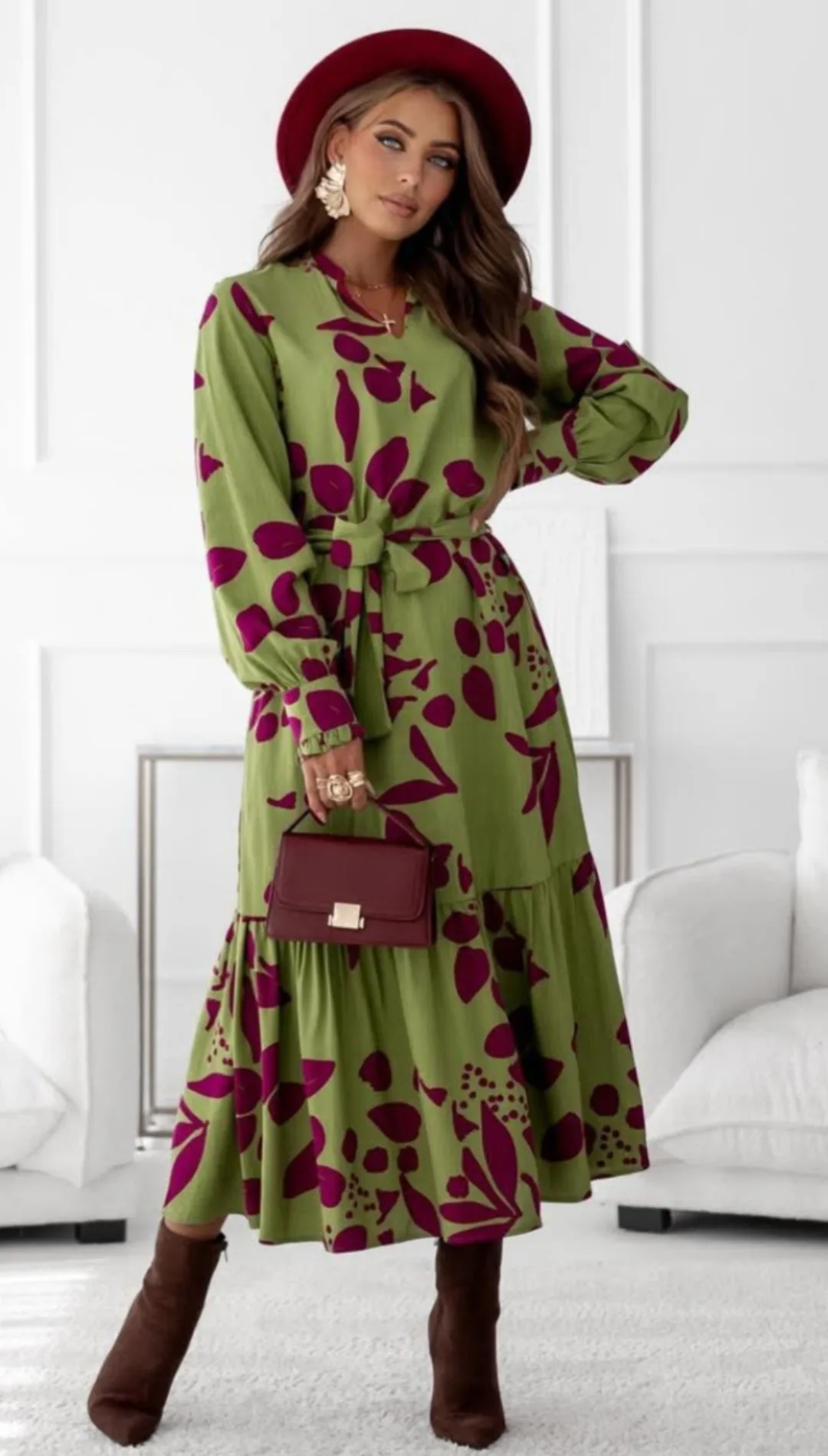 Sukienka limonkowo-fuksjowa z falbaną –