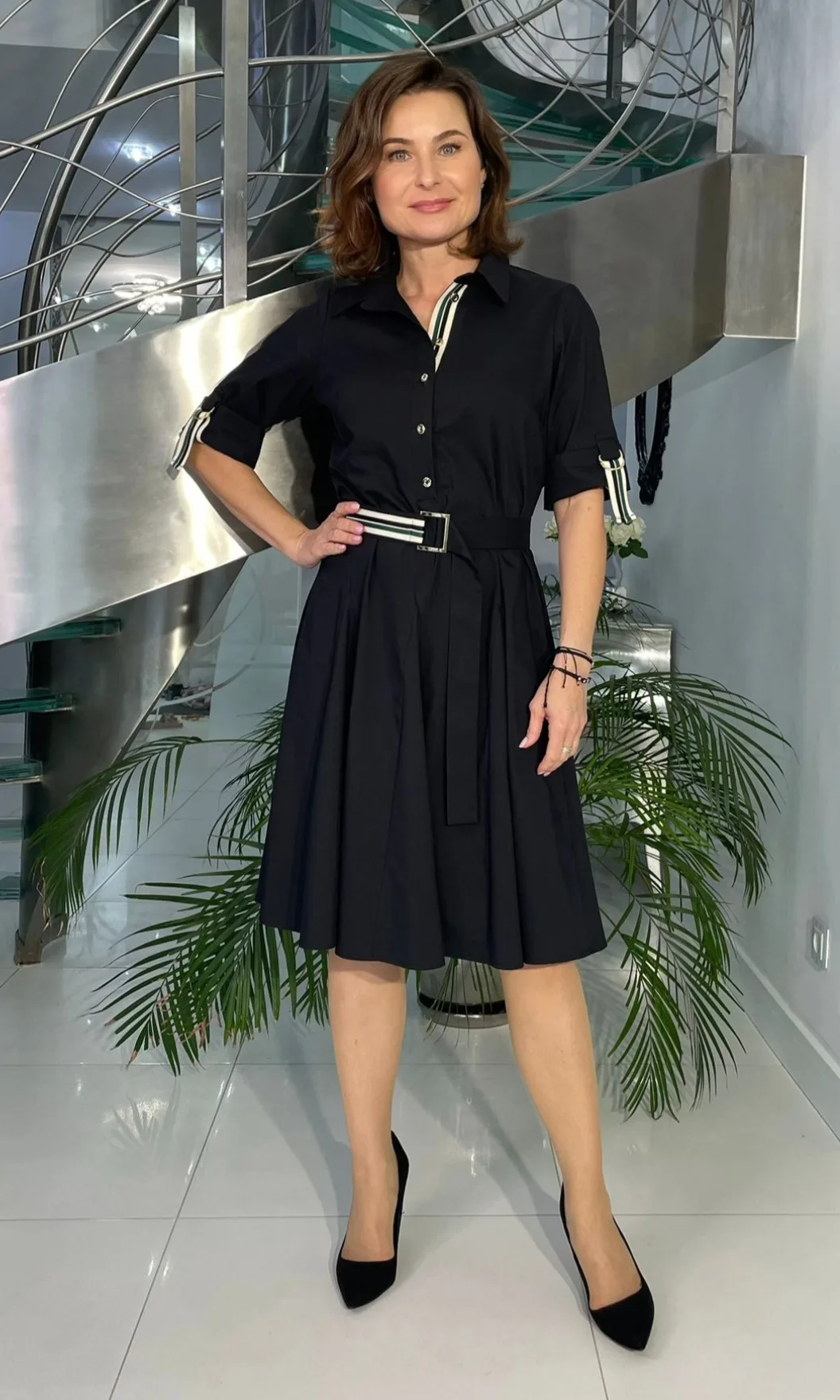 Sukienka Midori – elegancja w każdym wydaniu