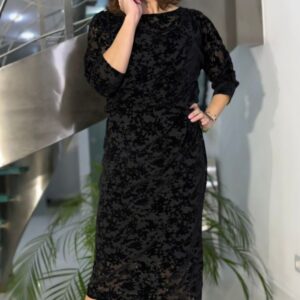 Czarna, koronkowa sukienka marki Midori