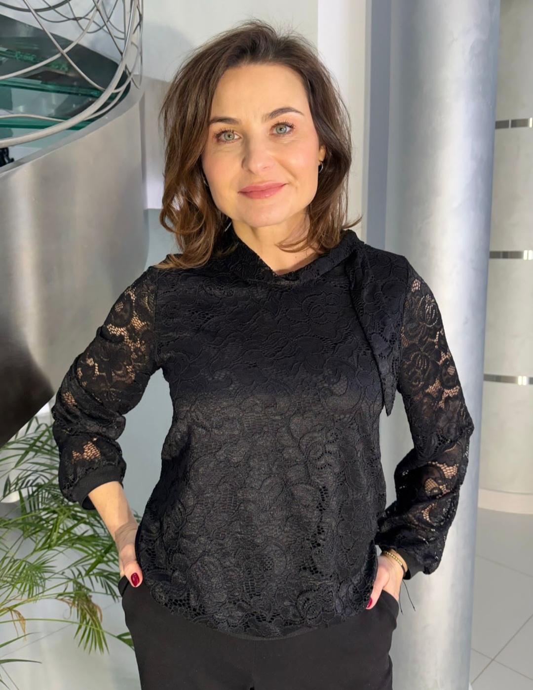 Bluzka koronkowa czarna Midori