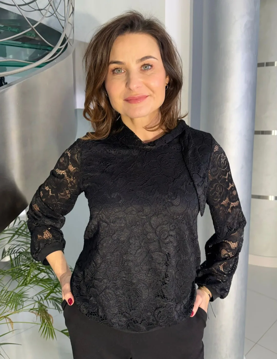 Bluzka koronkowa czarna Midori