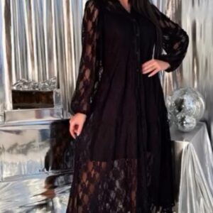 Czarna elegancka sukienka z koronki