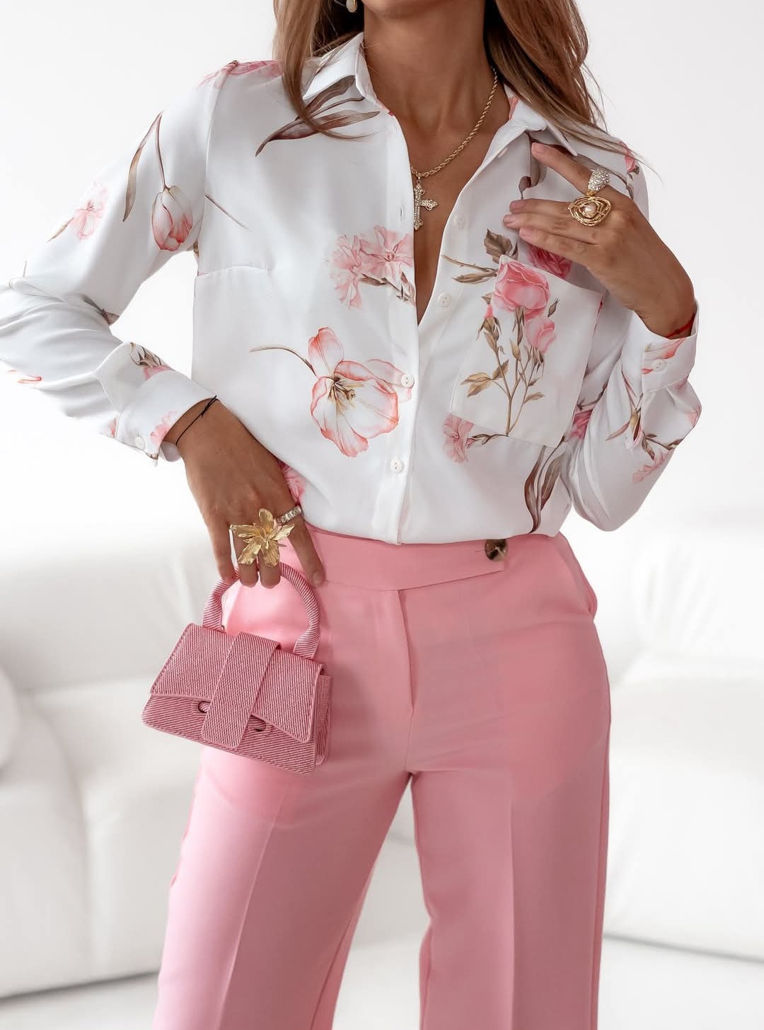 Bluzka w różyczki - obrazek 3