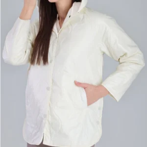 Pikowana kurtka z kapturem