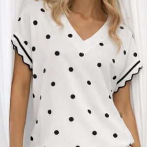 Bluzka w czarne groszki
