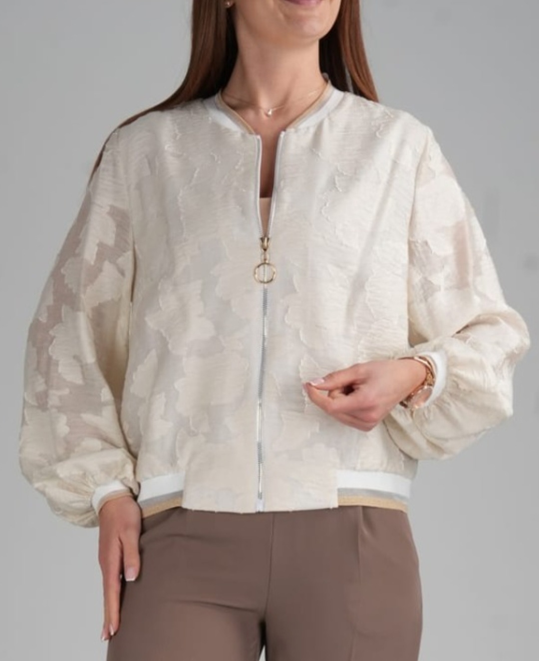 Kurtka -bomberka jasny beż