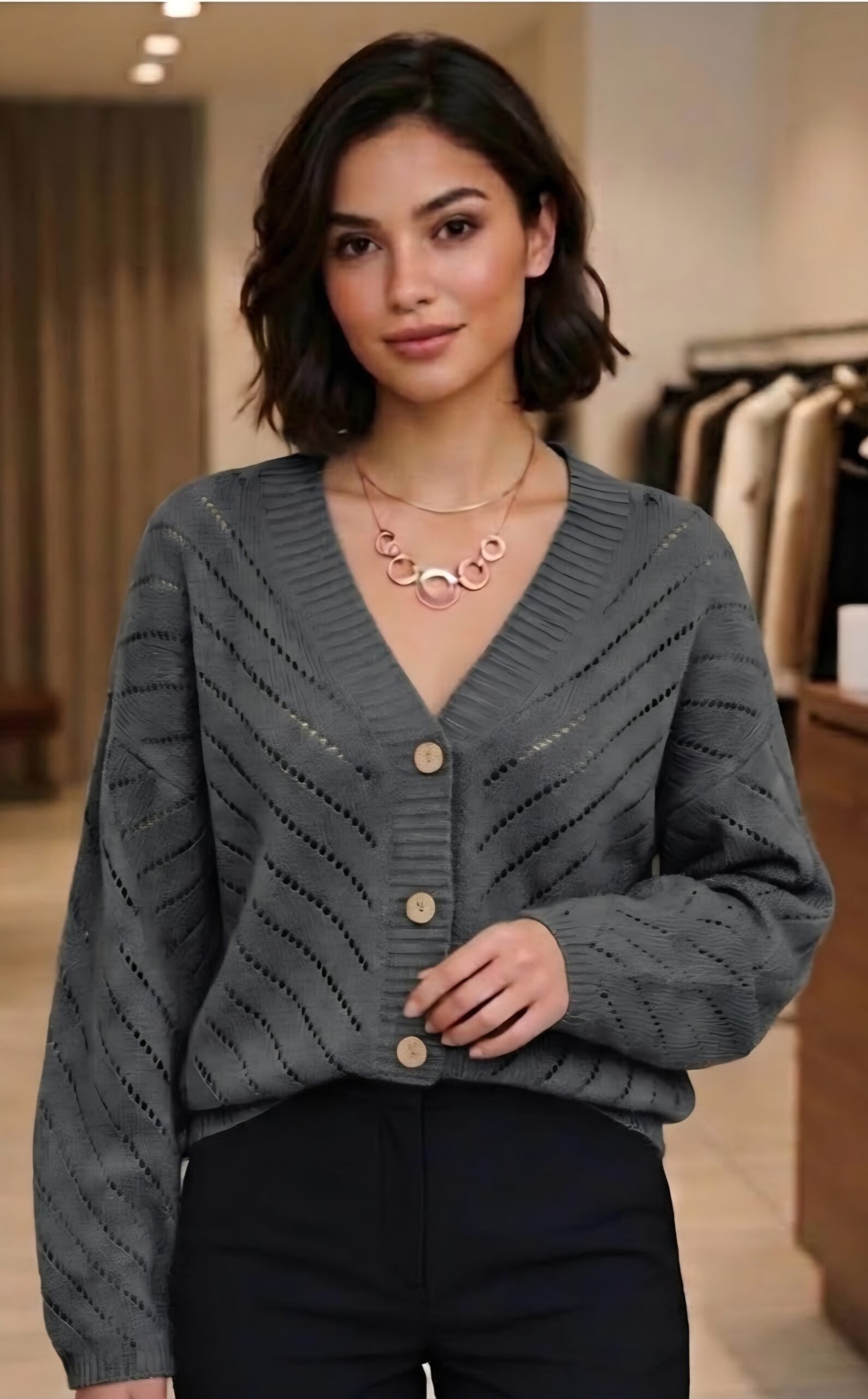 Sweter zapinany ciemnej popieli